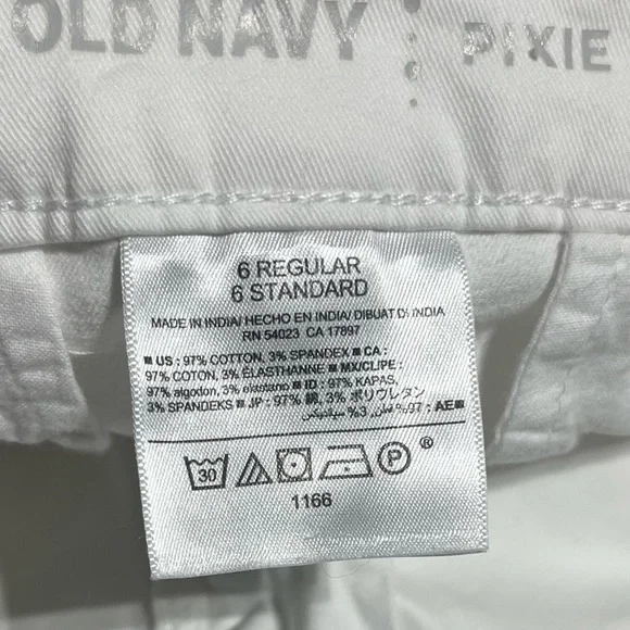 Preloved-OLD NAVY White Pixie Shorts, Women’s Shorts, Summer Shorts - Picture 6 of 13